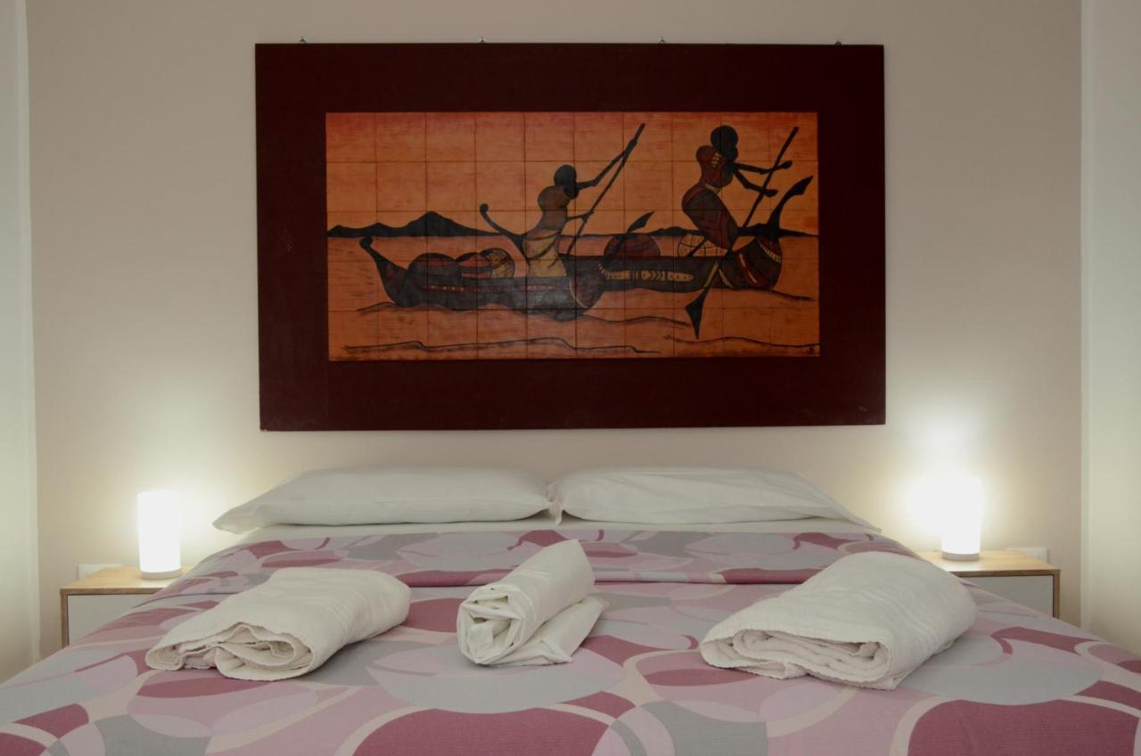パレルモ La Casa Del Moro - Al Politeama Bed & Breakfast エクステリア 写真
