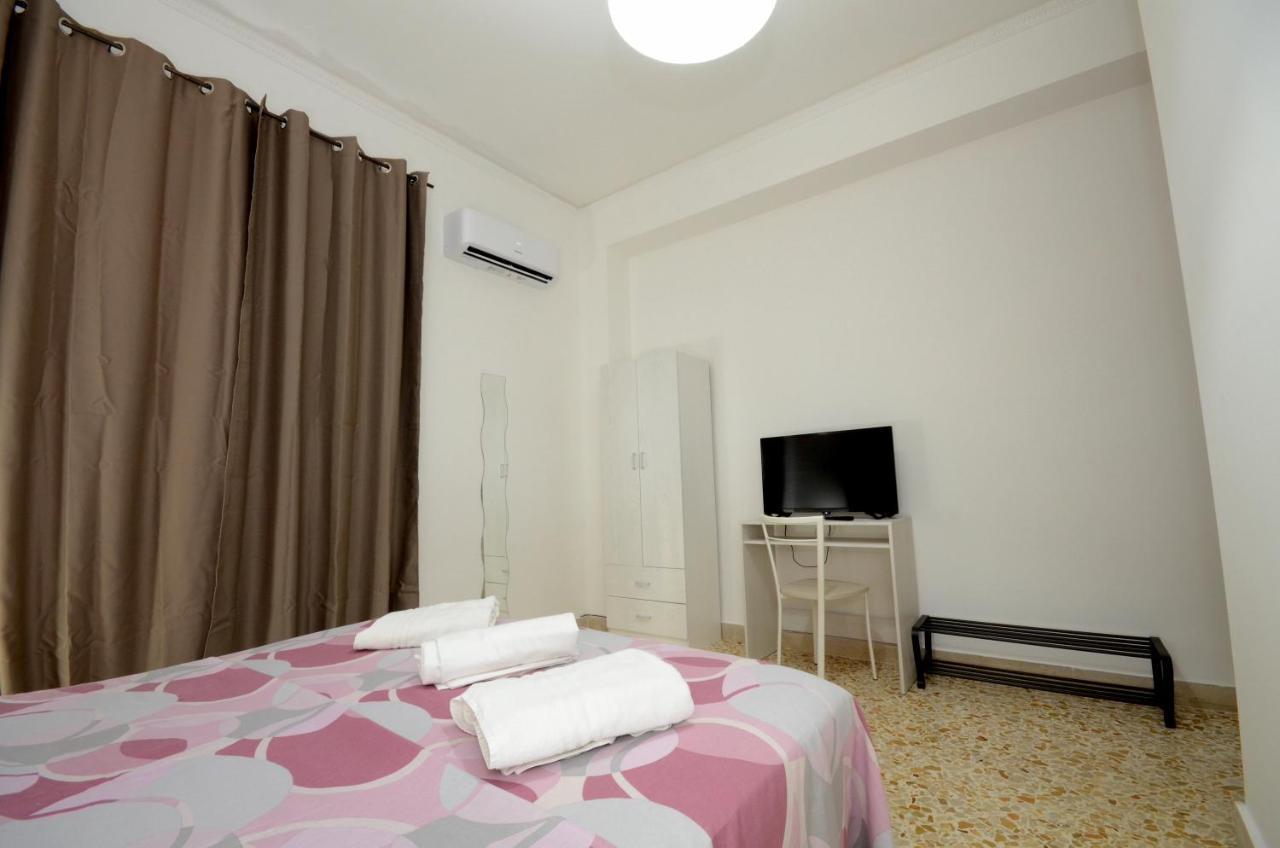 パレルモ La Casa Del Moro - Al Politeama Bed & Breakfast エクステリア 写真