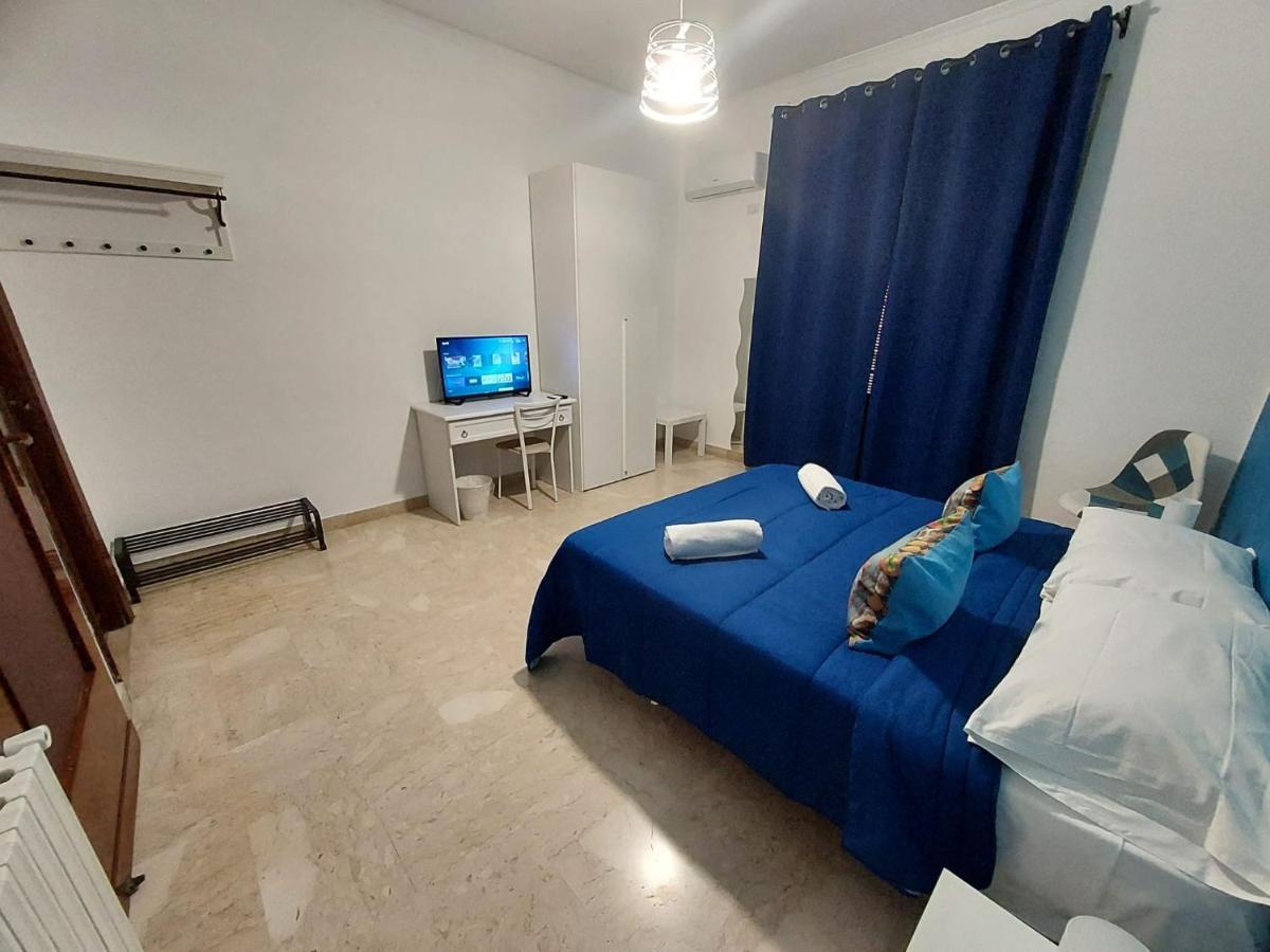 パレルモ La Casa Del Moro - Al Politeama Bed & Breakfast エクステリア 写真