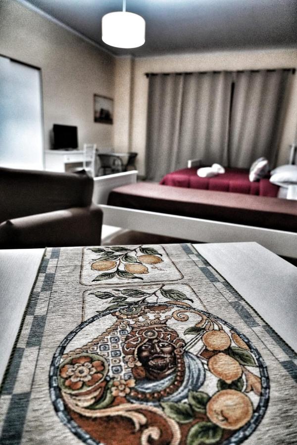 パレルモ La Casa Del Moro - Al Politeama Bed & Breakfast エクステリア 写真