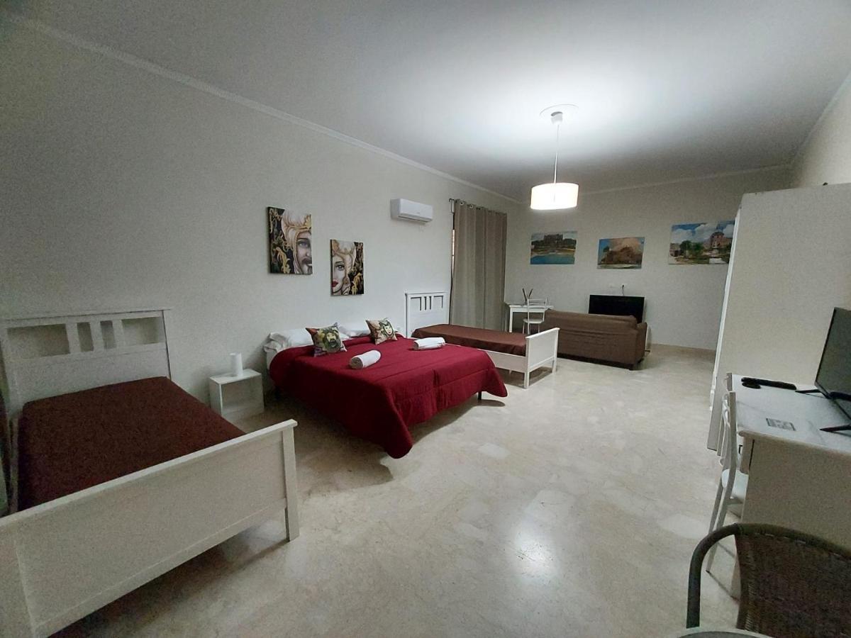 パレルモ La Casa Del Moro - Al Politeama Bed & Breakfast エクステリア 写真
