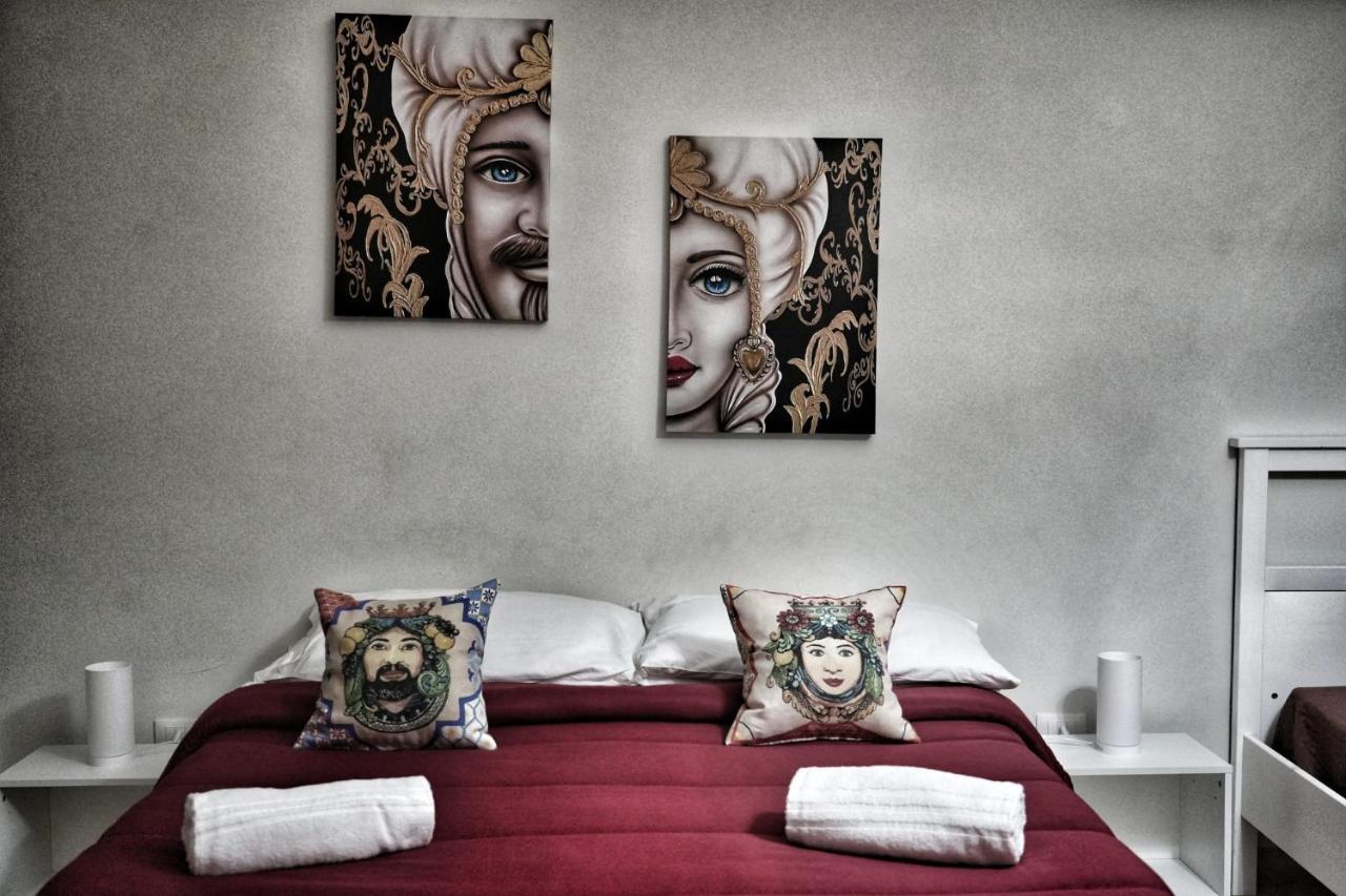 パレルモ La Casa Del Moro - Al Politeama Bed & Breakfast エクステリア 写真