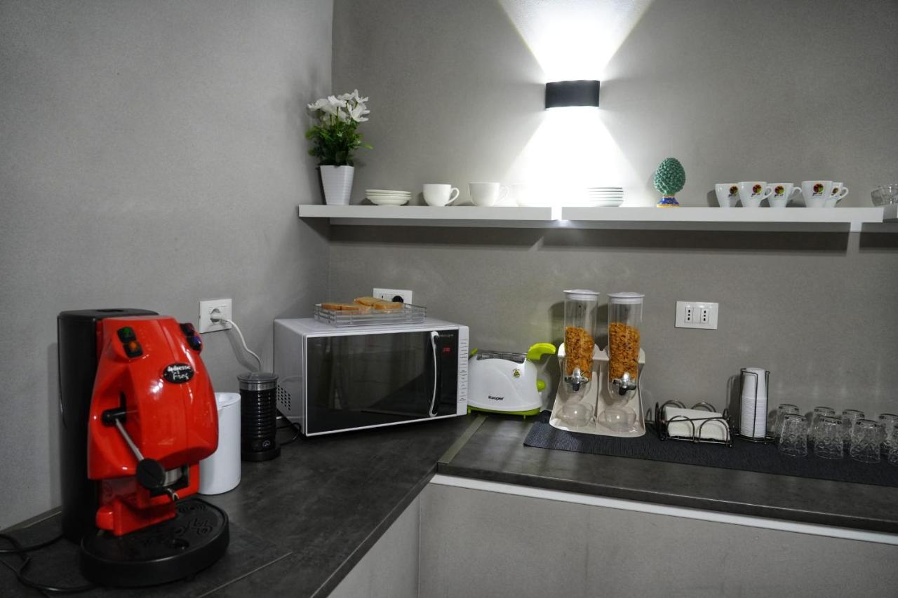 パレルモ La Casa Del Moro - Al Politeama Bed & Breakfast エクステリア 写真
